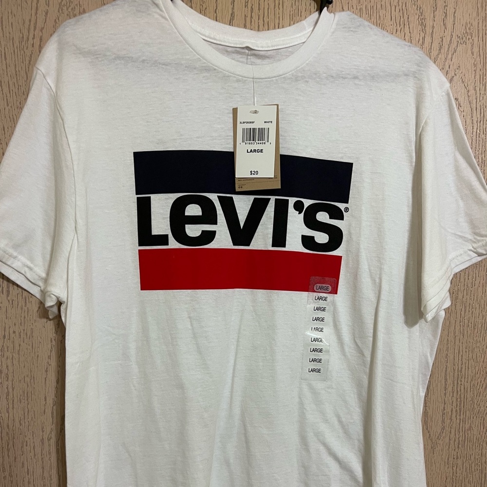 Levi’s shirt